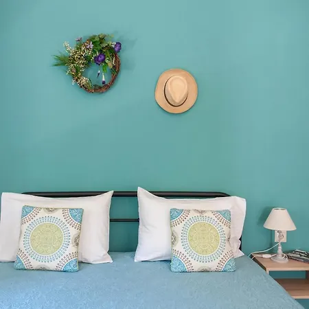 Chania Sea View Summer House * Kalamaki